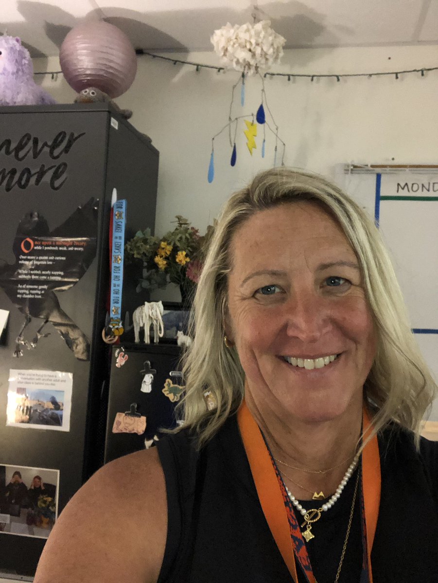 Back to school! I love re-inventing my classroom space. And I LOVE my job.💙🧡<a href="/OlatheEastHawks/">Olathe East High School</a> <a href="/OE_ELADept/">OE Language Arts Dept</a>