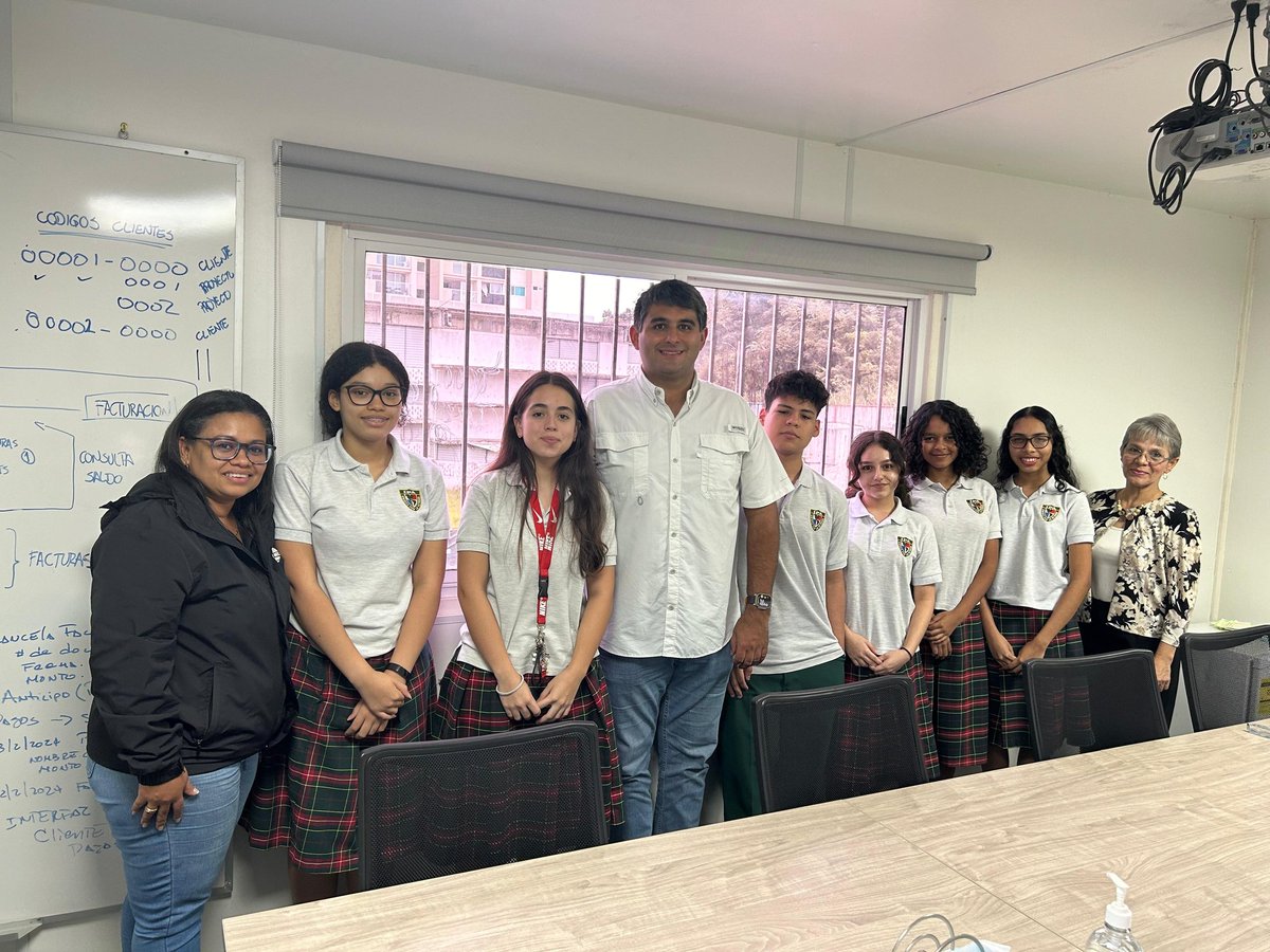 Hoy recibimos la visita de los alumnos del noveno grado del IPA , quienes nos tomaron en cuenta como parte de su proyecto escolar: "Como funciona la contabilidad de las empresas". Estamos muy agradecidos se haber compartido esta grata experiencia #educacion #panama