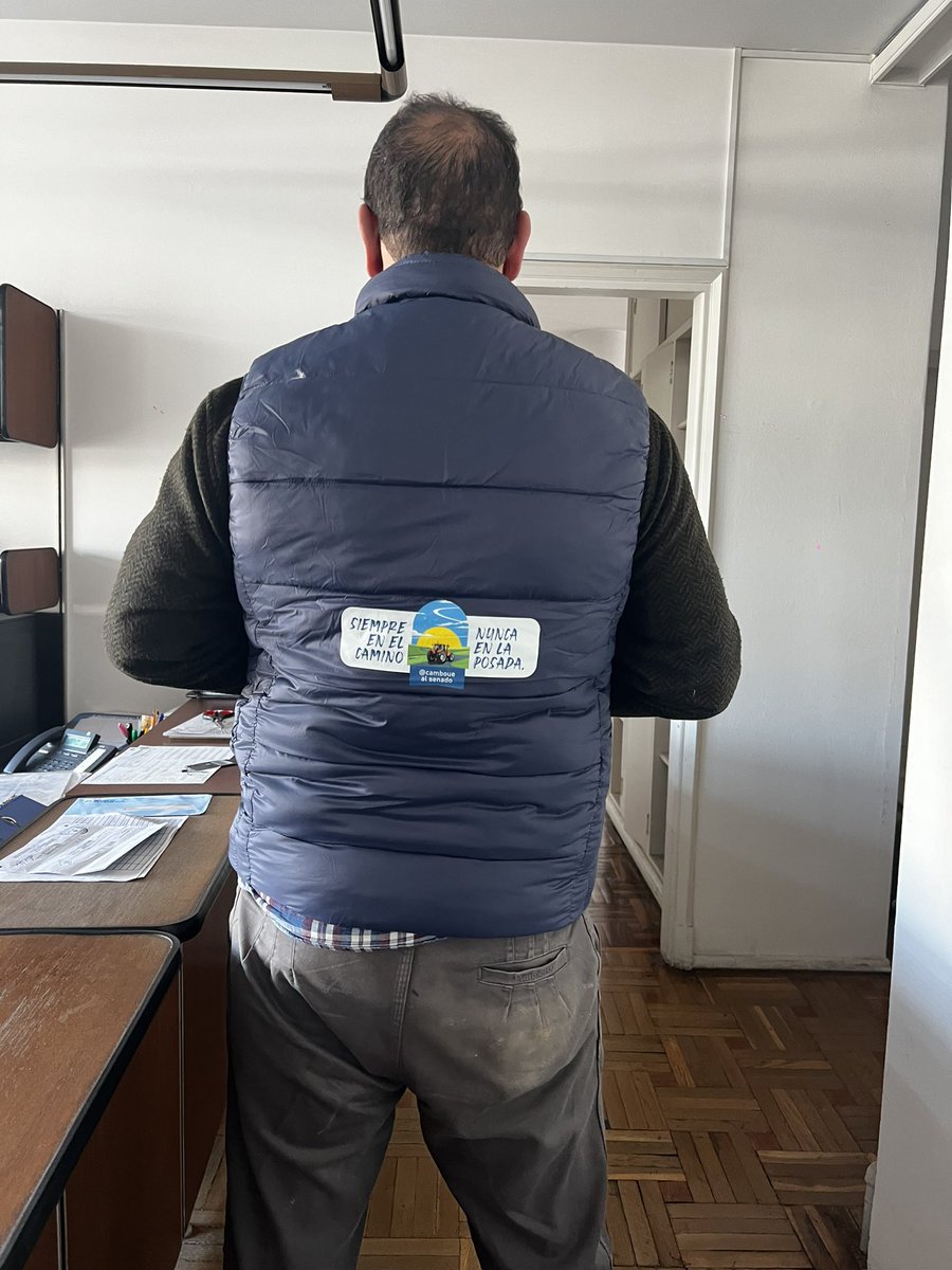 Ahora si! 
Ves la Vitarita. 
Te sacas una foto de caminante y te regalamos un recuerdo.
Bolsos, Gorros, camisetas , delantales, mochilas, camisetas, chalecos y todo lo que se puede disfrutar en el camino. En la cuenta <a href="/elcambouemovil/">La Vitarita del camino</a> vamos a estar anunciado donde vamos desde