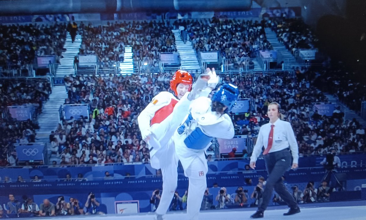 Schitterende, historische Belgische sportavond met al 3 medailles en de <a href="/BelgianCats_BB/">BelgianCats</a> zijn ook weer goed bezig 🤗

BAM 🤩

#straffevrouwen #Olympics #Paris2024