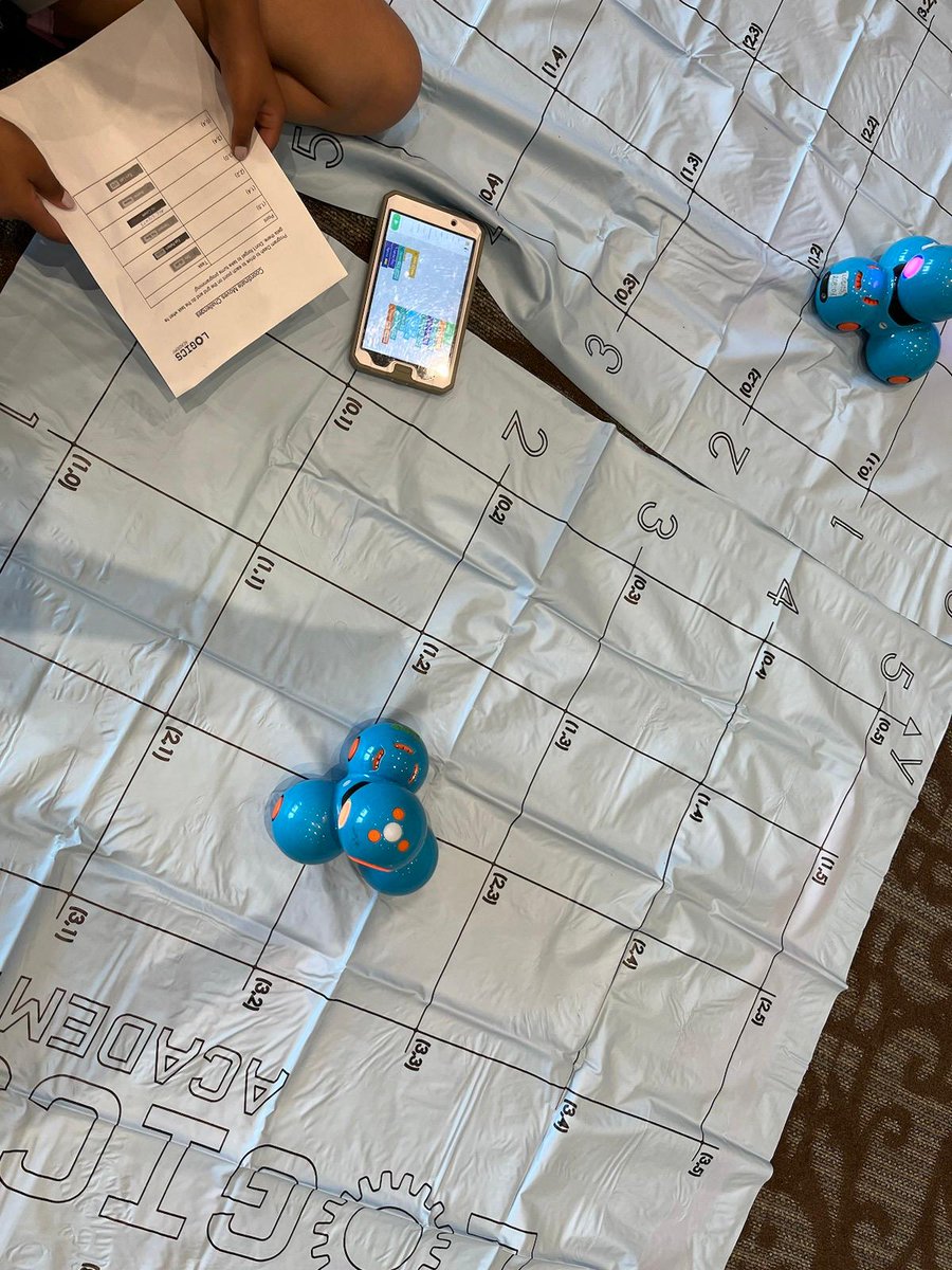 LOGICSAcademy's tweet image. Children at @smsvchurch in Markham are exploring STEM Camp 💻 this summer using Dash the robot 🤖 while building their digital literacy skills and making new friends!

#STEMworkshops #SummerCamp