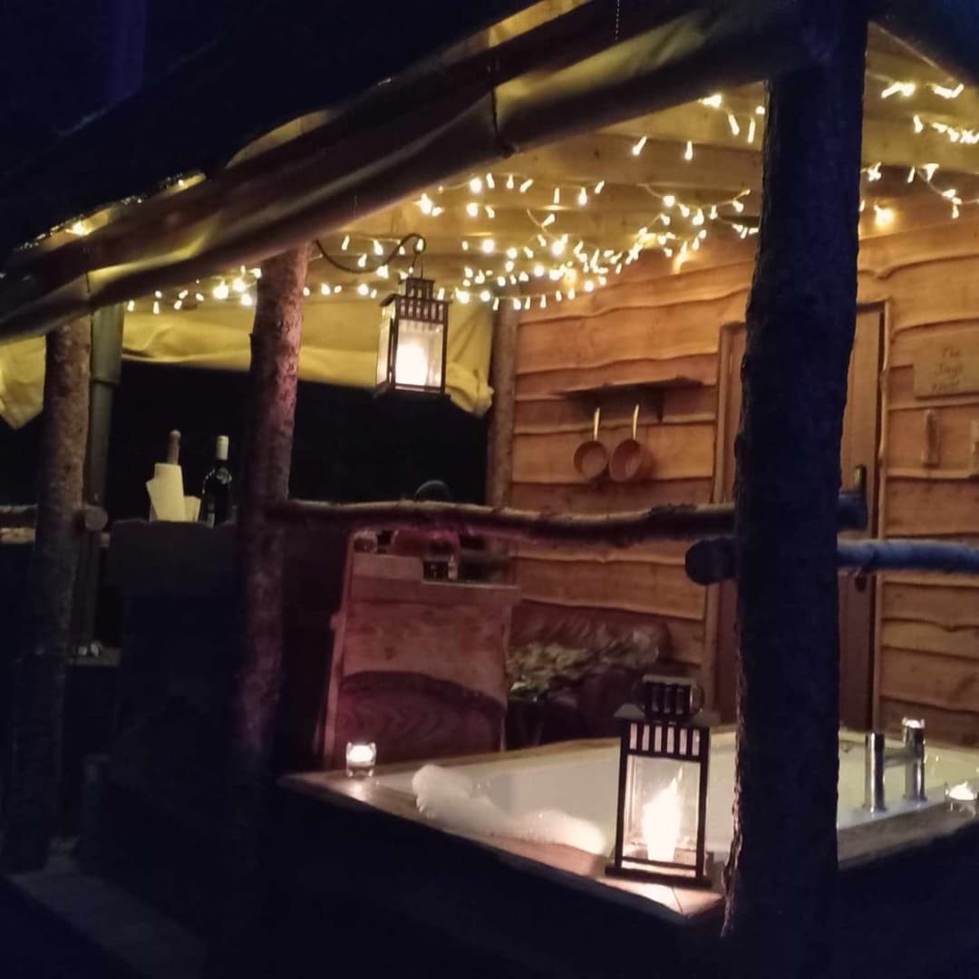 DuncanLindsay's tweet photo. Would recommend everything about Dreamcatcher Cabins near Aberfoyle, Scotland

The most perfect and serene stay, wiped away a lot of negativity and stress we were going through and rejuvenated us spiritually and mentally.

https://t.co/KQFyQT0DY3 https://t.co/soV785wchm