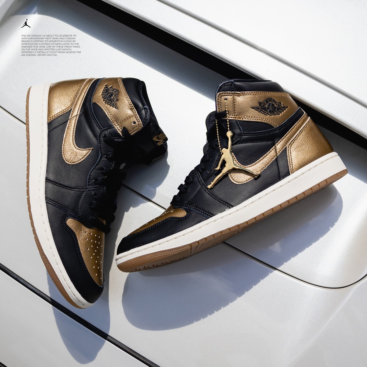 snkr_twitr's tweet image. AD: Jordan 1 High OG &apos;Black/Gold&apos; drops tomorrow at 7am PT/10am ET

CS sovrn.co/1a45xps
DT sovrn.co/1osbtls
FNL sovrn.co/1f636t6
FL sovrn.co/1kr4ztd
JD sovrn.co/17rwlxe
Nike howl.link/x8w3xwzecukp2
NS 
SHK…