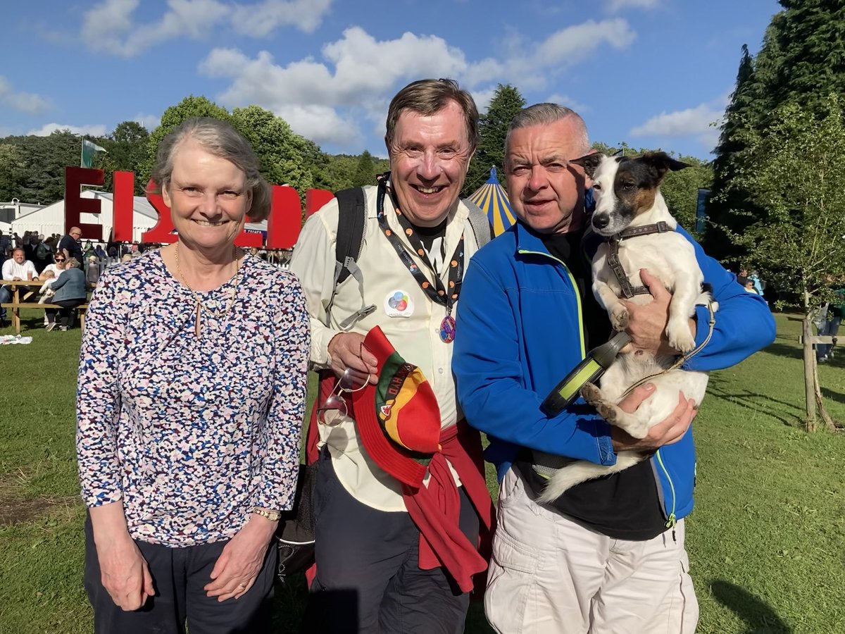 Eirian Dafydd (@eiriandafydd) on Twitter photo Glannau Taf a gŵyl i’n Twm,
sy’n berl ar faes ein bwrlwm.
<a href="/AledHall/">Aled Hall 🏴</a> <a href="/GwilymDafydd/">Gwilym Dafydd</a> Glannau Taf a gŵyl i’n Twm,
sy’n berl ar faes ein bwrlwm.
<a href="/AledHall/">Aled Hall 🏴</a> <a href="/GwilymDafydd/">Gwilym Dafydd</a>