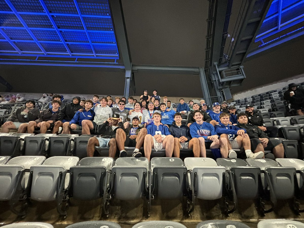 Newtown Football (@newtownfootball) on Twitter photo Thank you to the <a href="/Giants/">New York Giants</a> and the <a href="/GiantsCRDept/">NYG in the Community</a> for welcoming us to MetLife Stadium last night! Thank you to the <a href="/Giants/">New York Giants</a> and the <a href="/GiantsCRDept/">NYG in the Community</a> for welcoming us to MetLife Stadium last night!