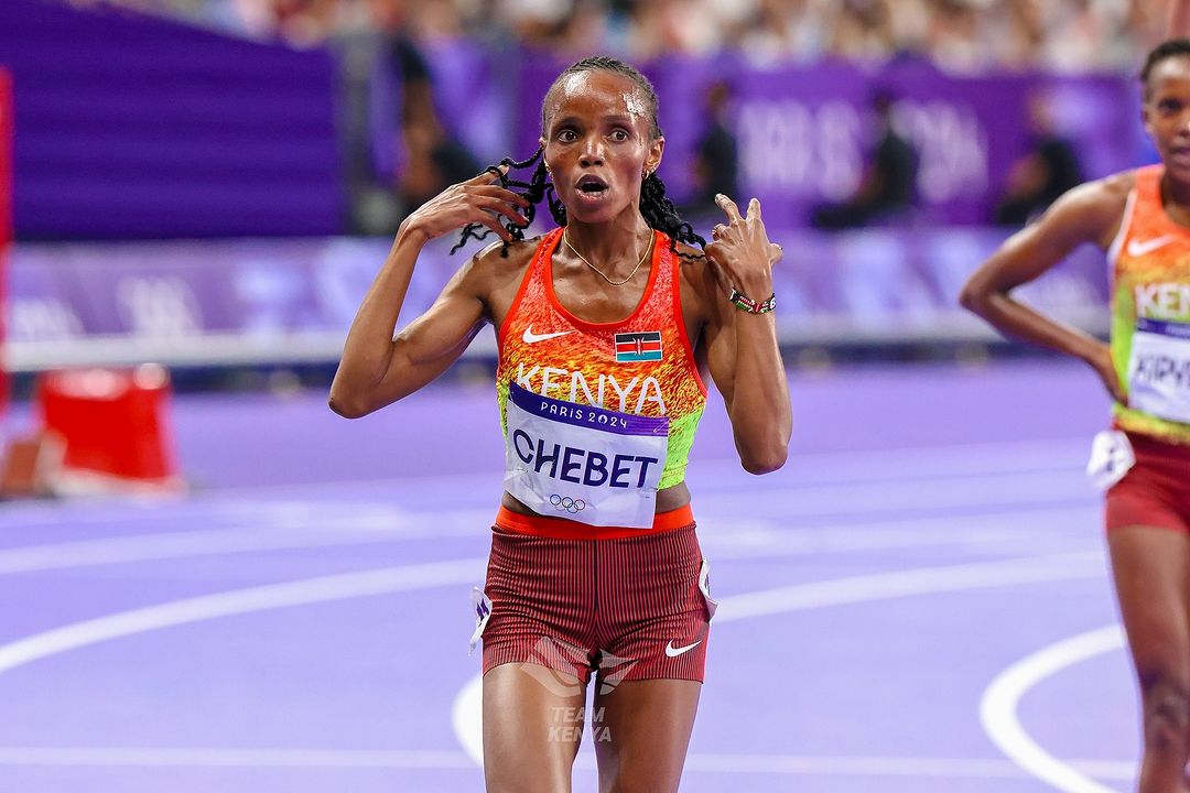 edgarwabwire_'s tweet photo. BREAKING: Beatrice Chebet who won Kenya Gold in Women's 5000M has done it again! Beatrice Chebet sprints away from the opponents to win Gold in Women's 10000M.

One word for her? https://t.co/sHwPIFFMrq
