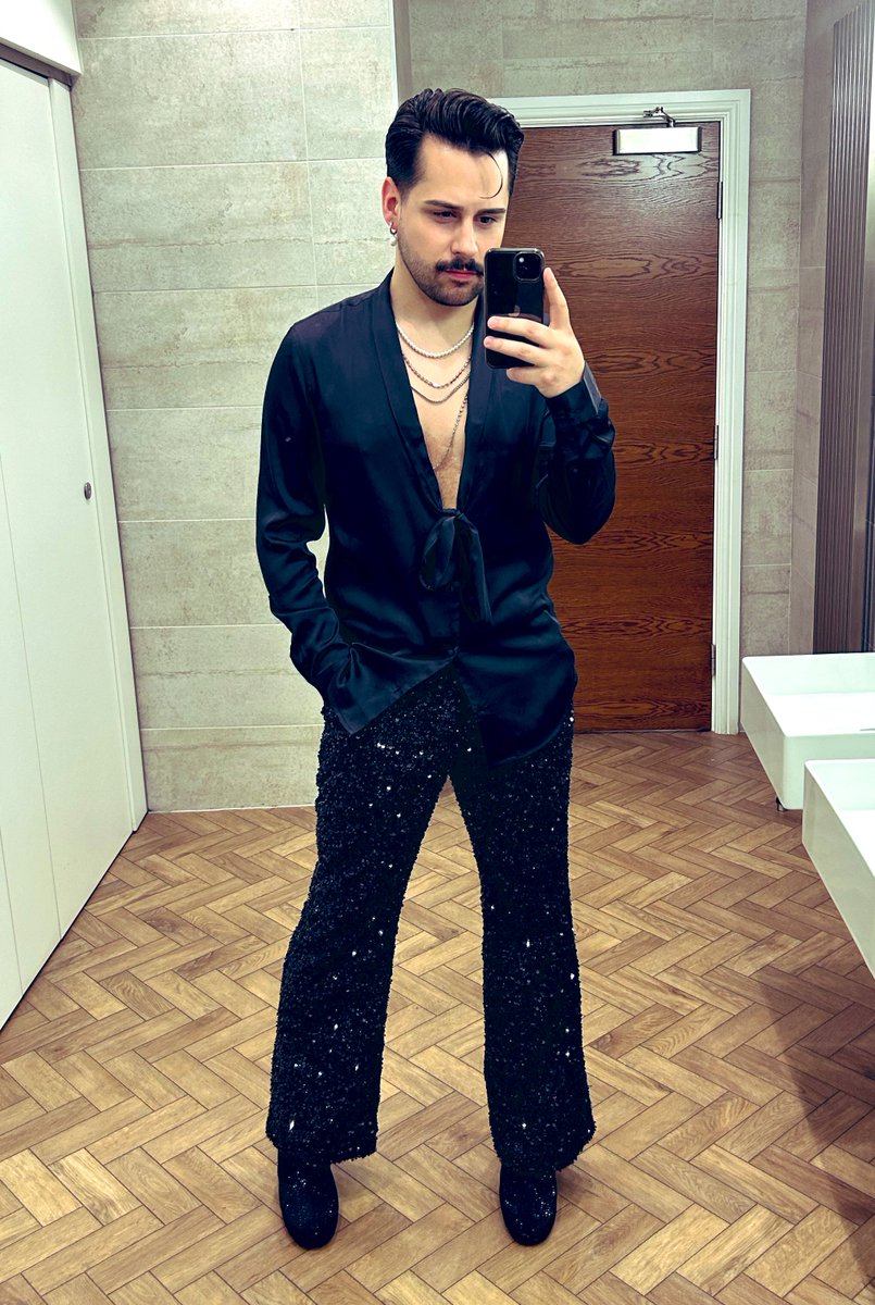 ✨