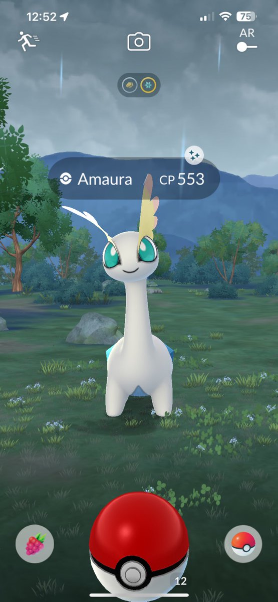 KamiRaging's tweet photo. Finally starting to get my luck back. Wow 😍😍😍 #shinyhunter #shiny #pokemongo https://t.co/xwHnPzrCQQ