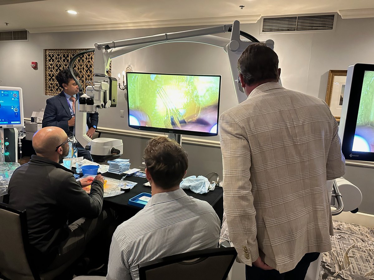 RetinaToday's tweet photo. #AVTT attendees receive outstanding hands-on instruction as they try out cutting-edge technologies in vitreoretinal surgery. Congrats on a fabulous wet lab experience! #AVTT2024 #retina #YMDC @YoungMDConnect https://t.co/CDZjNgKJxL