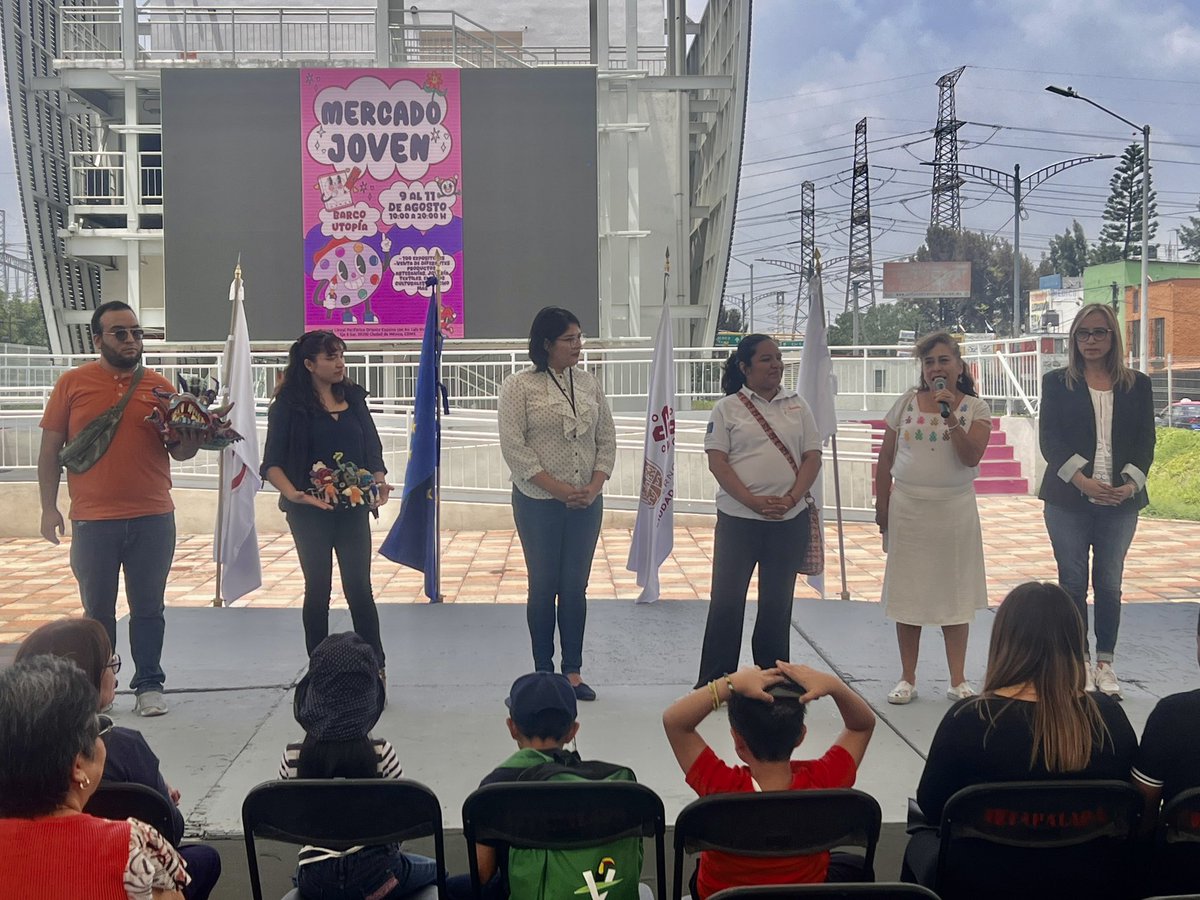 mx_juventus's tweet photo. Ya estamos celebrando #MercadoJoven en #BarcoUtopia con @Alc_Iztapalapa 

¡Vengan a ver los productos que las juventudes ofrecen!

Hoy estamos hasta las 6 pm
Pero mañana y pasado también estaremos https://t.co/9QG15m883l