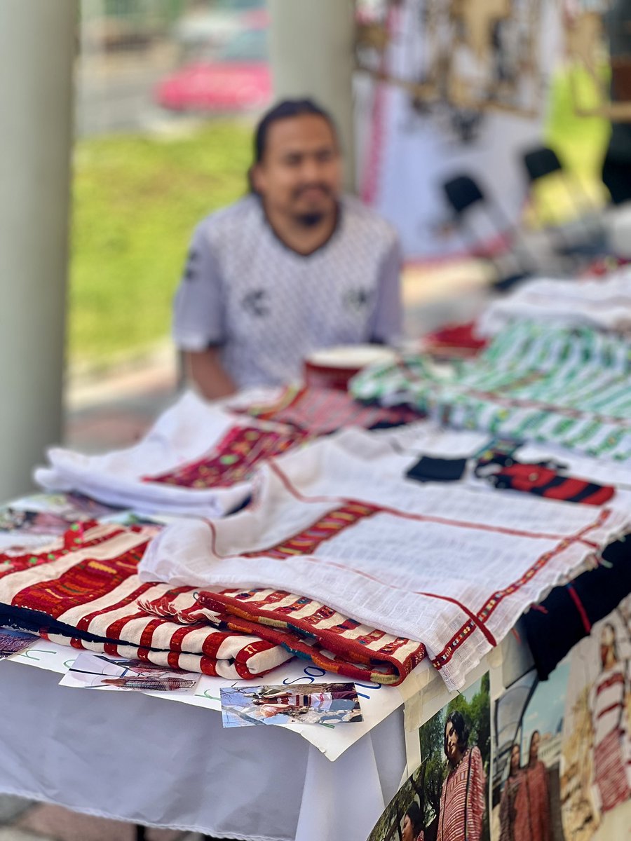 mx_juventus's tweet photo. Ya estamos celebrando #MercadoJoven en #BarcoUtopia con @Alc_Iztapalapa 

¡Vengan a ver los productos que las juventudes ofrecen!

Hoy estamos hasta las 6 pm
Pero mañana y pasado también estaremos https://t.co/9QG15m883l