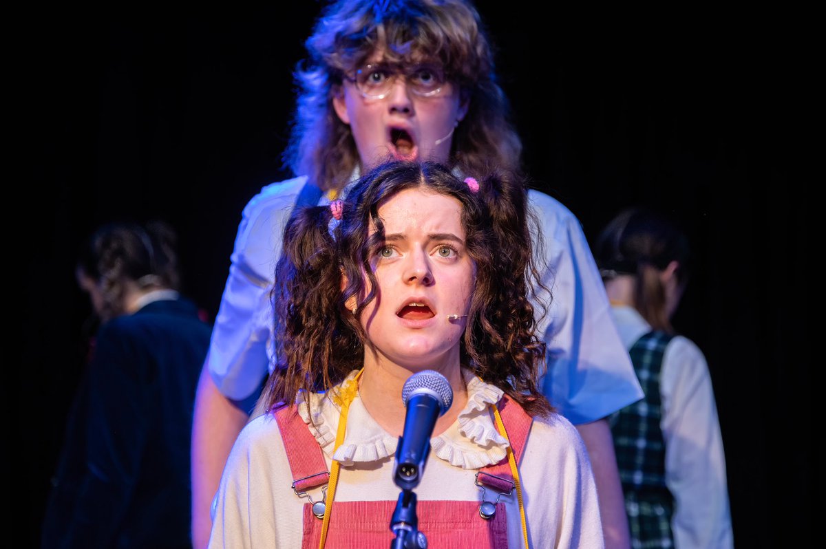 EUSOG's tweet image. Only ONE show to go! Don’t miss out! Get your tickets for our closing night now!

The 25th Annual Putnam County Spelling Bee
🗓️ 2nd-10th August
📍 Paradise in Augustine’s
🎟️  tickets.edfringe.com/whats-on/25th-…

📸 Andrew Morris

#edfringe #paradisefringe #edinburgh #musical #theatre