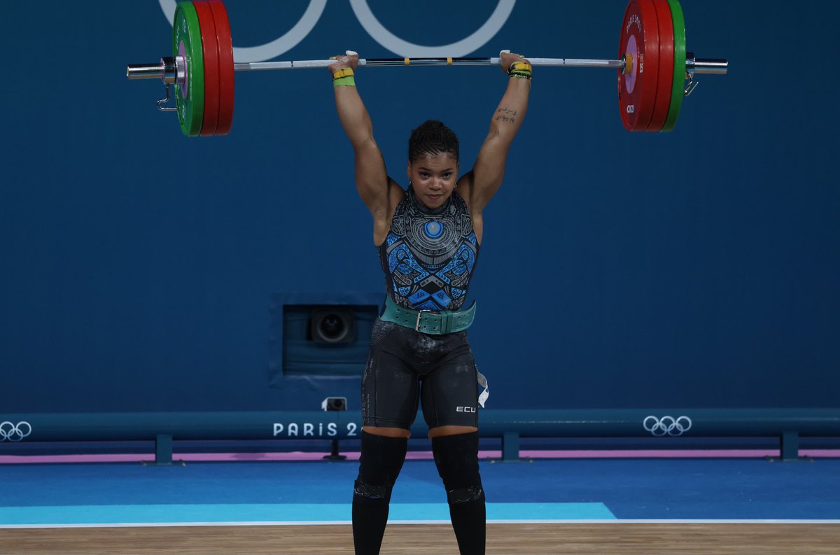 BRONCE 🥉 PARA ECUADOR🇪🇨🏋‍♀️

Angie Palacios levanta 140 kg en su último intento en el envión de la categoría 71 kg y suma un total de 256 kg para llevarse la de BRONCE en los Juegos Olímpicos #Paris2024   

En el arranque la ecuatoriana hizo 116 kg. Olivia Reeves🇺🇸 se queda