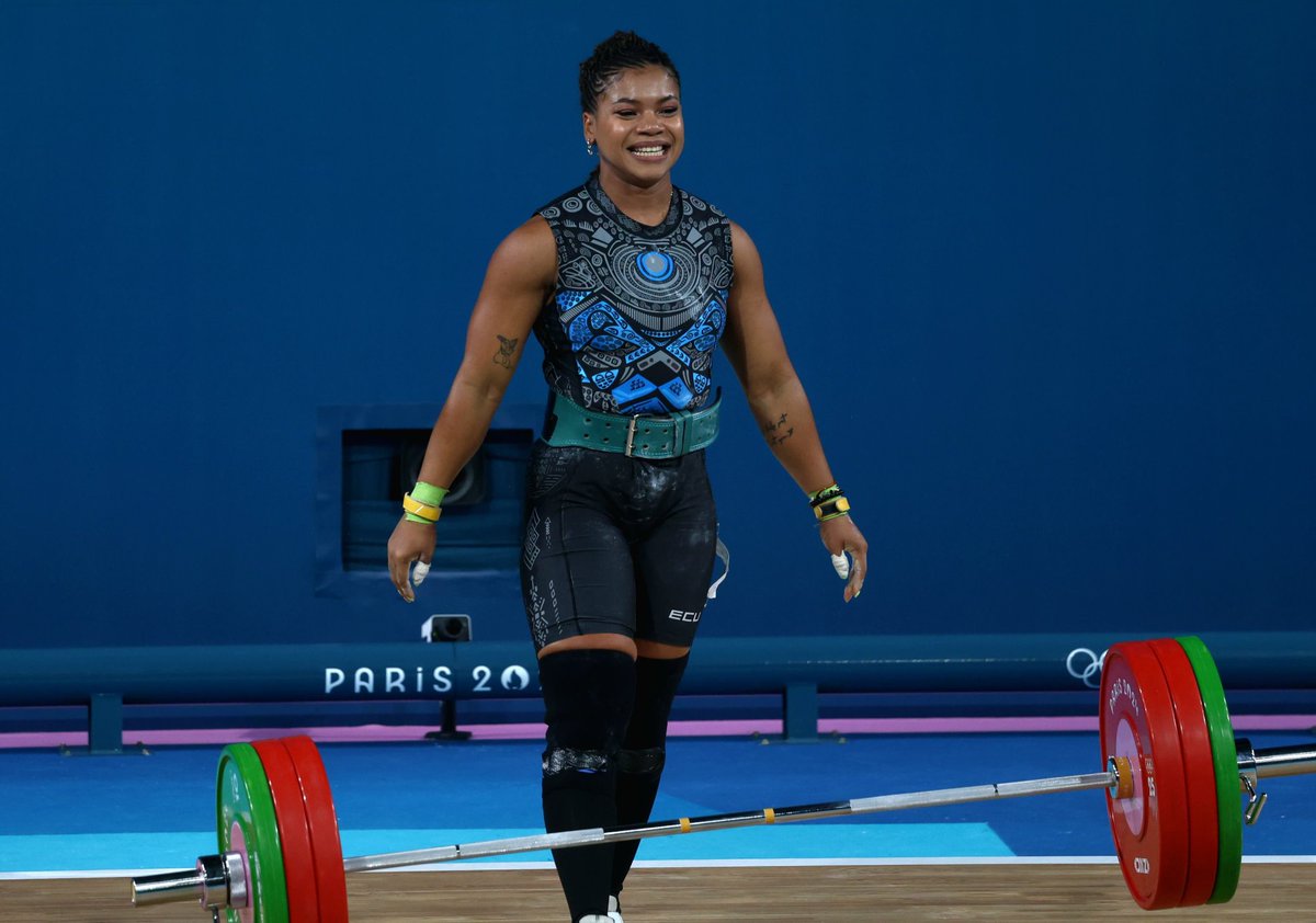 ECUADORolimpico's tweet photo. BRONCE 🥉 PARA ECUADOR🇪🇨🏋‍♀️

Angie Palacios levanta 140 kg en su último intento en el envión de la categoría 71 kg y suma un total de 256 kg para llevarse la de BRONCE en los Juegos Olímpicos #Paris2024   

En el arranque la ecuatoriana hizo 116 kg. Olivia Reeves🇺🇸 se queda con la de oro y la plata fue para Mari Sánchez 🇨🇴

#TeamEcuador🇪🇨💪
Vamos Angie!!!!!