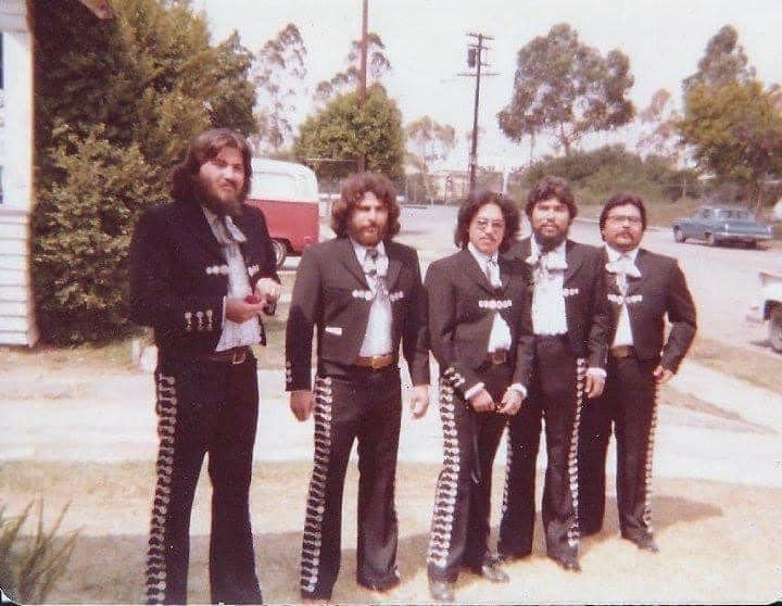 Los Lobos tweet media