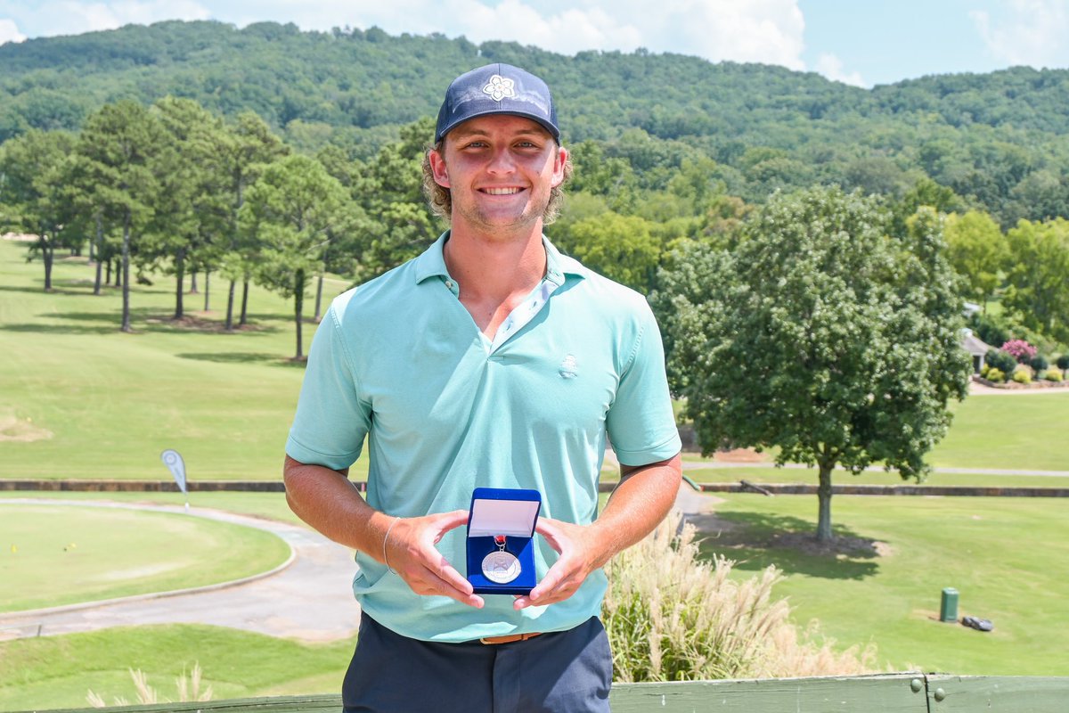bamagolf's tweet photo. Stoke play = βοΈ
Tomorrow β‘οΈ Match Play
Ward Harris fired a 36-hole total of 130 (-10) to earn medalist honors and claim the No.1 seed heading into match play tomorrow. #StateMatchPlay https://t.co/sUbPGSa4Mh