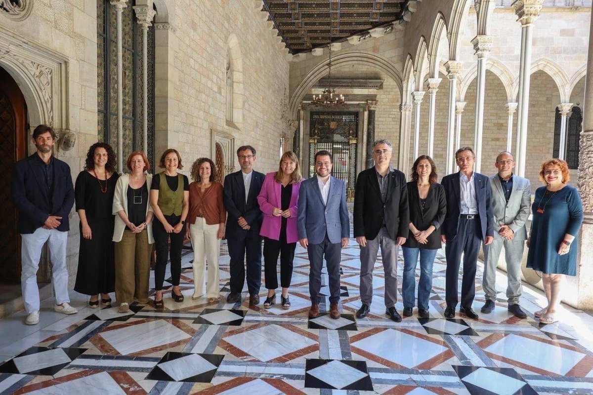 Natàlia Garriga (@natalia_garriga) on Twitter photo Moltes gràcies MHP <a href="/perearagones/">Pere Aragonès i Garcia</a> pel teu compromís amb la cultura i la llengua del nostre país, que has posat al centre de l’acció del Govern.
I moltes gràcies per fer-nos confiança per formar part d’aquest Govern republicà. Moltes gràcies MHP <a href="/perearagones/">Pere Aragonès i Garcia</a> pel teu compromís amb la cultura i la llengua del nostre país, que has posat al centre de l’acció del Govern.
I moltes gràcies per fer-nos confiança per formar part d’aquest Govern republicà.