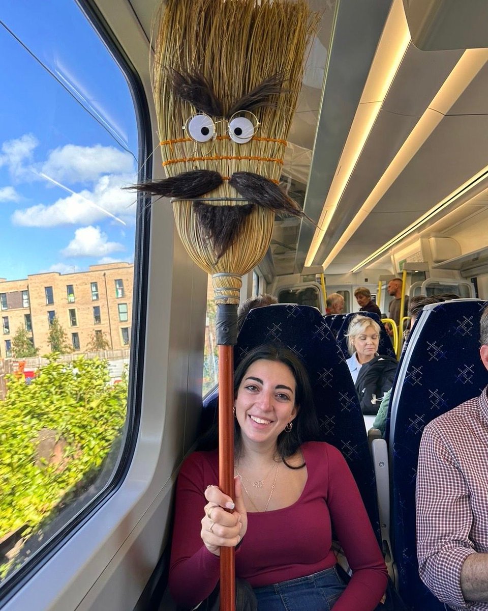 Kafka's Metamorphosis: The Musical! With Puppets! tweet media