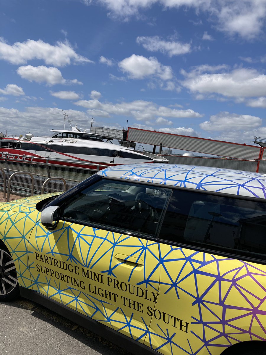 Julie Mountain 🇪🇺 💚🤍💜 (@julesmountain) on Twitter photo Awesome afternoon zipping around Southampton in the <a href="/LighttheSouth/">Light the South</a> themed <a href="/PartridgeMINI/">Partridge MINI</a> to do my weekly lighthouse keeping duties. Love love love this electric, automatic car, and I am most definitely <not> a car person! But if I could have kept it, I would have 😍 Awesome afternoon zipping around Southampton in the <a href="/LighttheSouth/">Light the South</a> themed <a href="/PartridgeMINI/">Partridge MINI</a> to do my weekly lighthouse keeping duties. Love love love this electric, automatic car, and I am most definitely <not> a car person! But if I could have kept it, I would have 😍