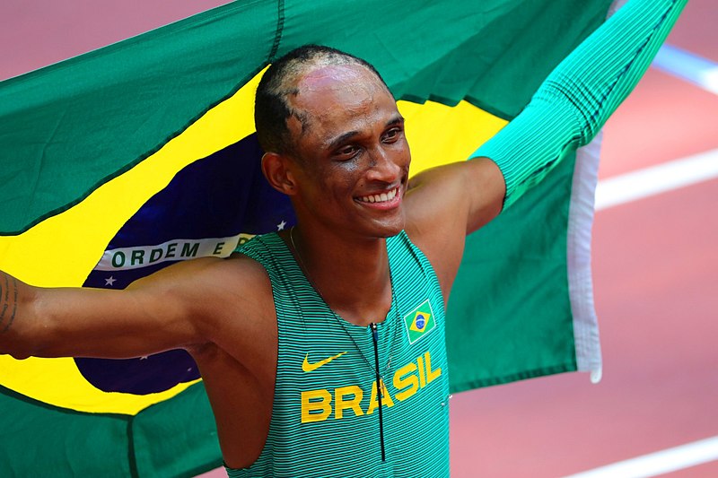 CuriosidadesBRL's tweet photo. 🇧🇷🥉 ALISON DOS SANTOS (PIU) É BRONZE PARA O BRASIL NOS 400M COM BARREIRAS! https://t.co/0XMh25CQCg