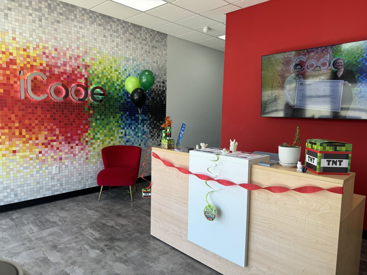 PetalSnap's tweet image. Game Nights decoration #iCode
