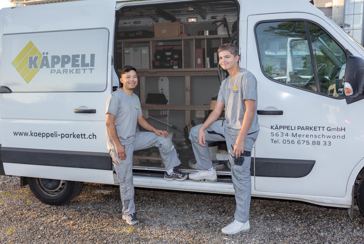 Herzlich Willkommen bei der Parkett Käppeli AG!
Bismillah Ahmadi und Daris Kadriu sind erfolgreich in Ihre Ausbildung zum Bodenleger Fachrichtung Parkett gestartet. 
Wir wünschen Euch viel Freude am Beruf und Motivation am Erlernen dieses Handwerks.
#käppeli #bodenleger #parkett