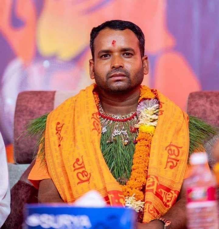ज्ञान मुक्तिको एउटा महत्वपुर्ण उर्जा हो |
बिधि र पद्दतिलाई मान्ने हो भने ज्ञानले मात्र ब्राह्मण बन्न सकिन्छ | जन्मले कोहि ब्राह्मण हुदैन | 
आचार्य गुरु कृष्ण दमाई|