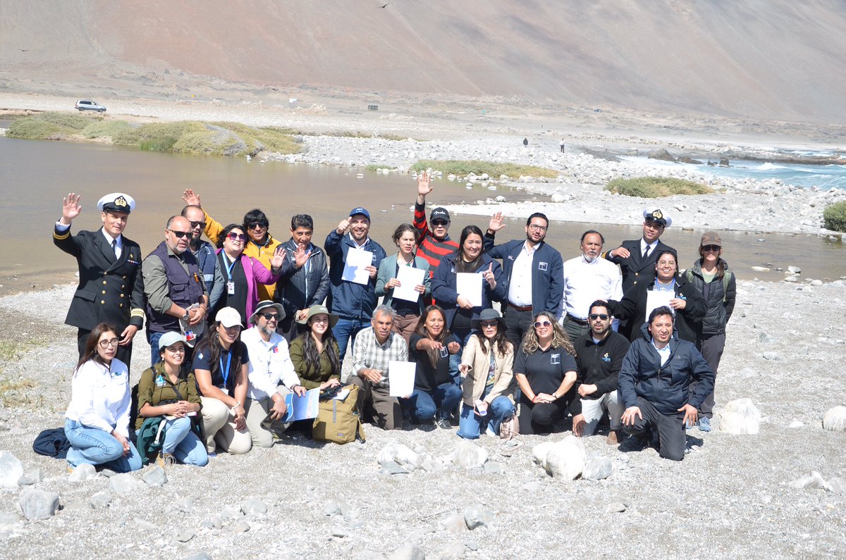 Delegado presidencial <a href="/dquinterosr/">Daniel Quinteros Rojas</a> acompaña a ministra de Medio Ambiente <a href="/Maisa_Rojas/">Maisa</a> y autoridades en visita a la desembocadura del Río Los, declarada Santuario de la Naturaleza. #iquique