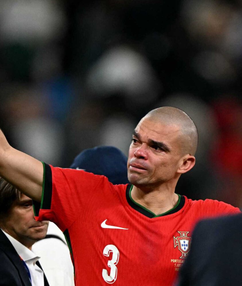 Portugal também é isto: Pichardo, um imigrante, fugido de um país governado há demasiado tempo por uma ditadura comunista, acaba de ganhar uma medalha olímpica com o símbolo do nosso país ao peito. 

Ontem, Pepe, um dos melhores atletas que carregou o símbolo de Portugal ao