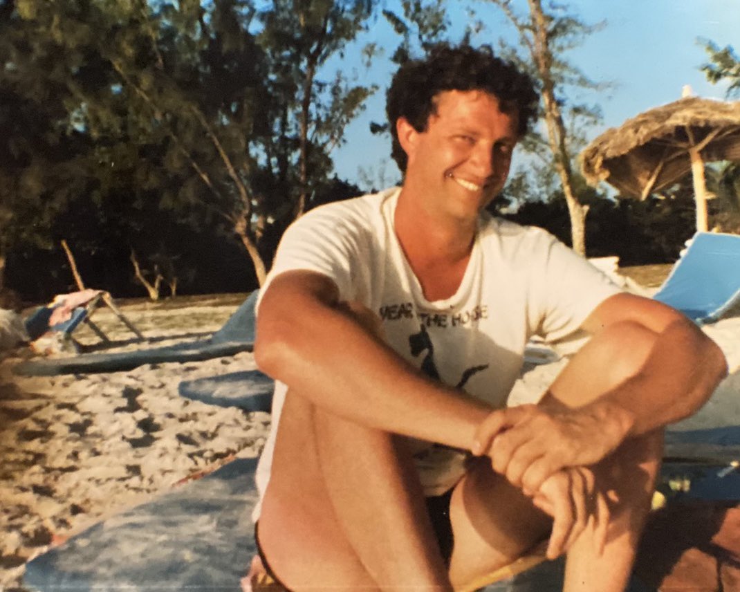 BeuginDaniel's tweet photo. Toutes ces heures à t’écouter parler de tes voyages …
L’envie d’être comme mon papa depuis petite …
Merci de m’avoir transmis tes passions , l’envie de découvrir le monde , ta curiosité et ton amour ♥️ https://t.co/rNWc3t1EHT