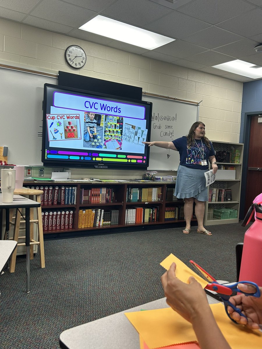 Session Full! Let’s Glow with Literacy Centers! The <a href="/CyFairYeager/">Yeager Elementary</a> kinder team loved attending your session <a href="/WaxmanKinder/">Sandra Waxman, M.Ed.</a>! Yellowjackets supporting Yellowjackets🐝<a href="/CFISDPK1/">cfisdprimary</a>