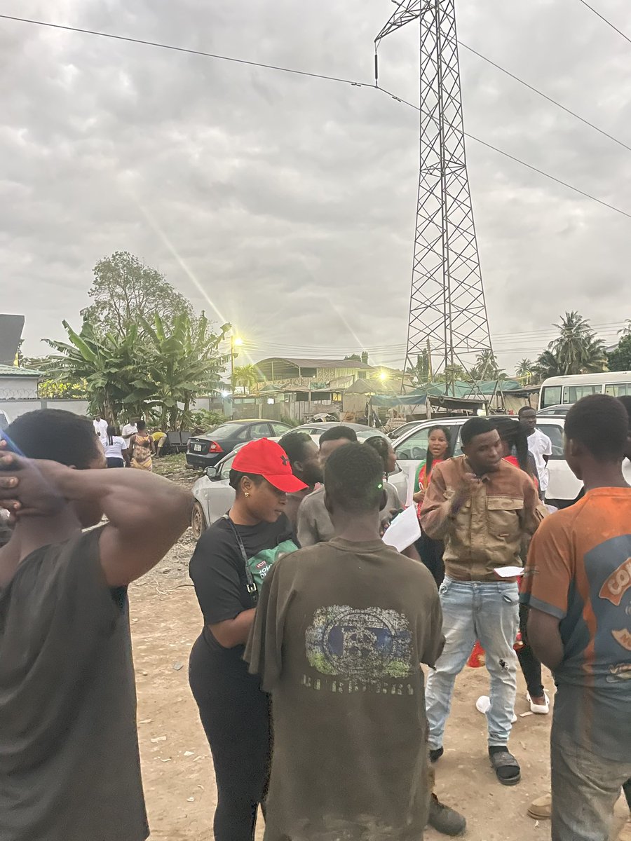 ms_asabea's tweet photo. Campaigning in Ayawaso West Wuogon, connecting with residents and sharing John Mahama and John Dumelo's beneficial policies to build a better Ghana.
@johndumelo
#BuildingTheGhanaWeWant
#ChangelsComing
#TheNextMp https://t.co/yoGrRDGdYP