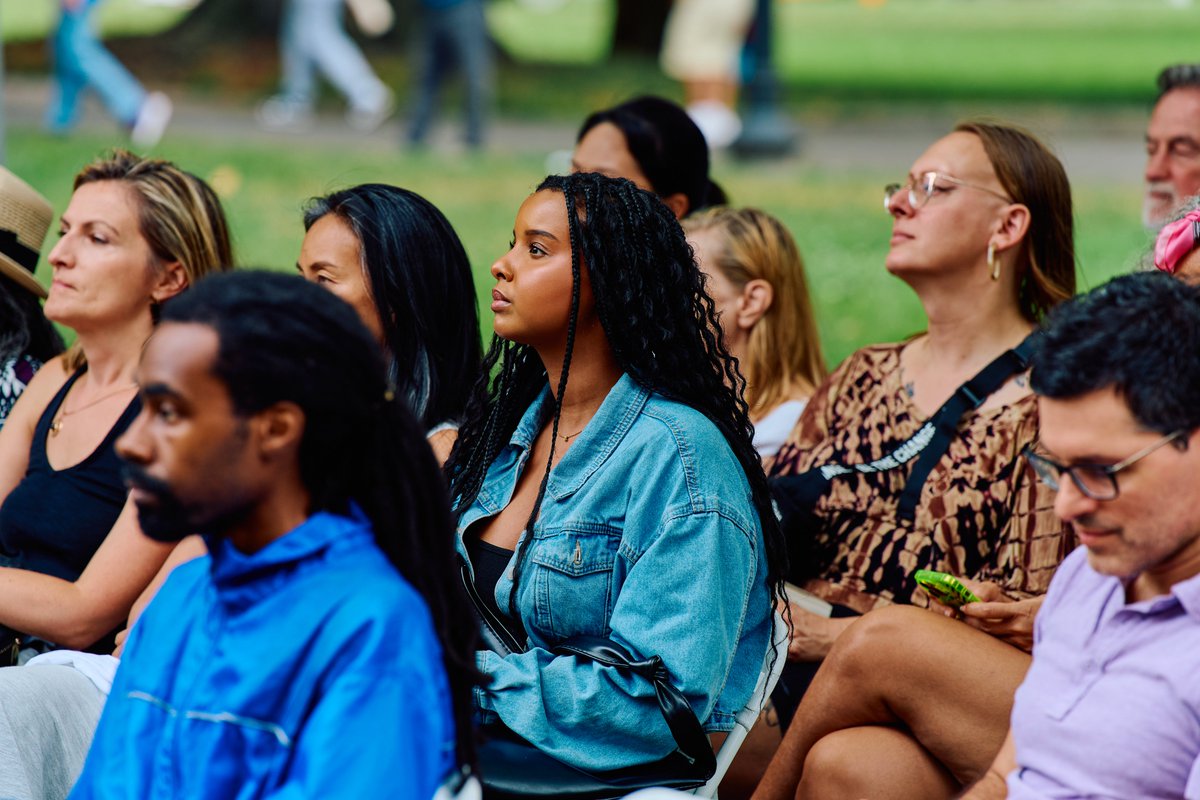 Last week, America’s oldest public park became our classroom 🌳✍️

Thank you to everyone who joined us for “Poetry, Public Art, and the Politics of Memory,” a public conversation at The Embrace.

📸: Malakhai Pearson
