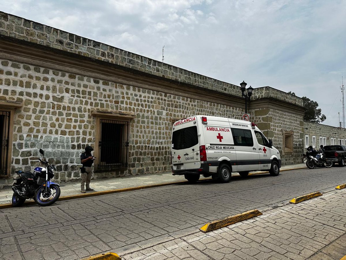 Se reporta una persona fallecida al interior del palacio municipal de Oaxaca de Juárez
Infartado.