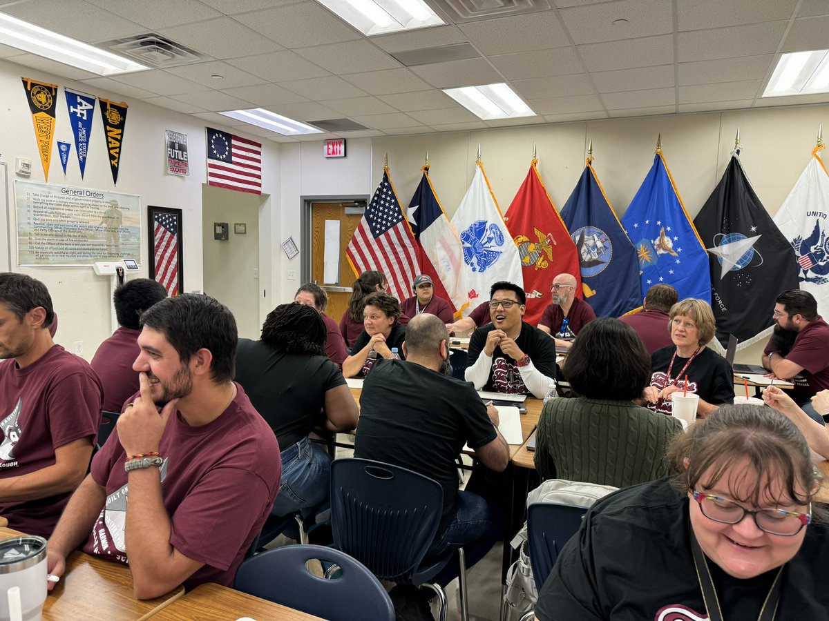 Lori Mowl tweet media