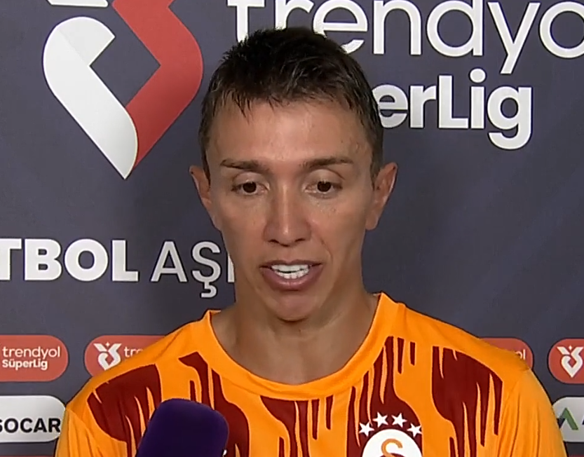 PesindeyizApp's tweet photo. Fernando Muslera: "Geçen hafta bir mağlubiyet aldık. Bazen Ferrariler de kaza yapabilir biliyorsunuz." https://t.co/bOyiQOcoJN