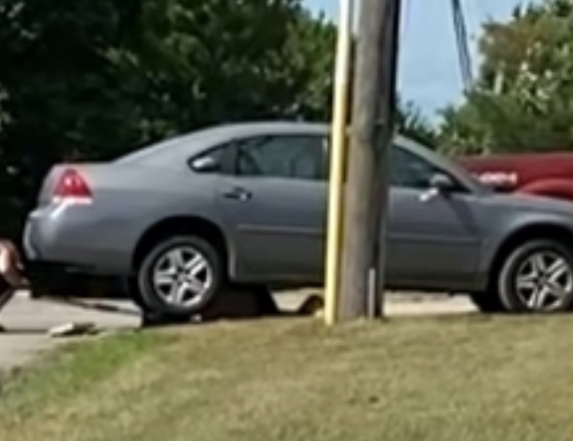 AFCaptainStraw's tweet photo. How Indiana teenaged secure their cars. https://t.co/stu8yQmBJx