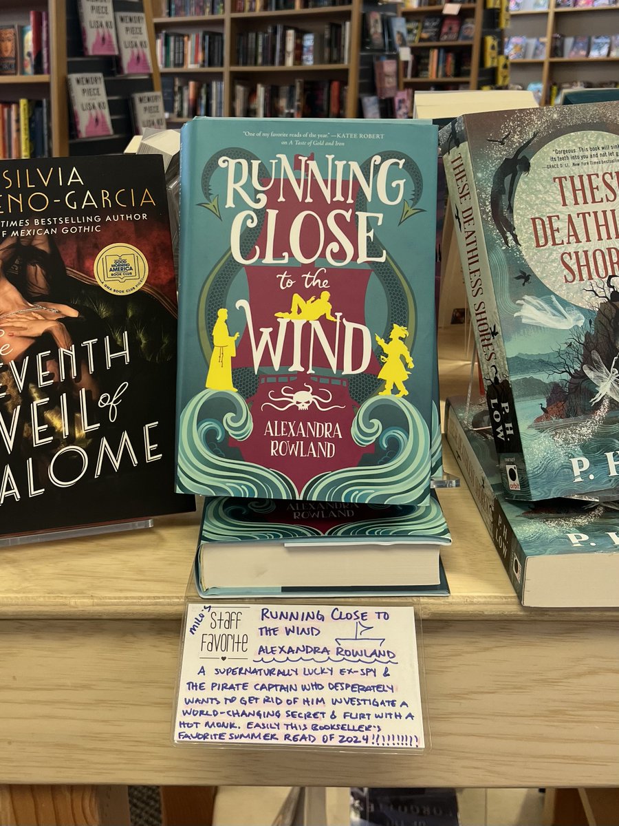 Look what we found out in the wild! Running Close to the Wind by <a href="/_alexrowland/">Alexandra Rowland (Newsletter link in bio)</a> is a staff favorite at Seattle's <a href="/ubookstoresea/">University Book Store</a> ! Round out your summer reading with this queer standalone fantasy full of romance, adventure and, oh yeah, did we mention cake?🍰🏴‍☠️
