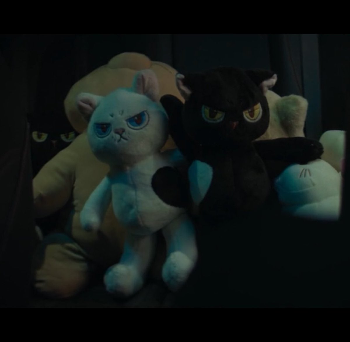 thatgirllainie's tweet photo. It’s literally them 🐈‍⬛🐈 #4MINUTES_EP3 https://t.co/U5PsuOZPX0