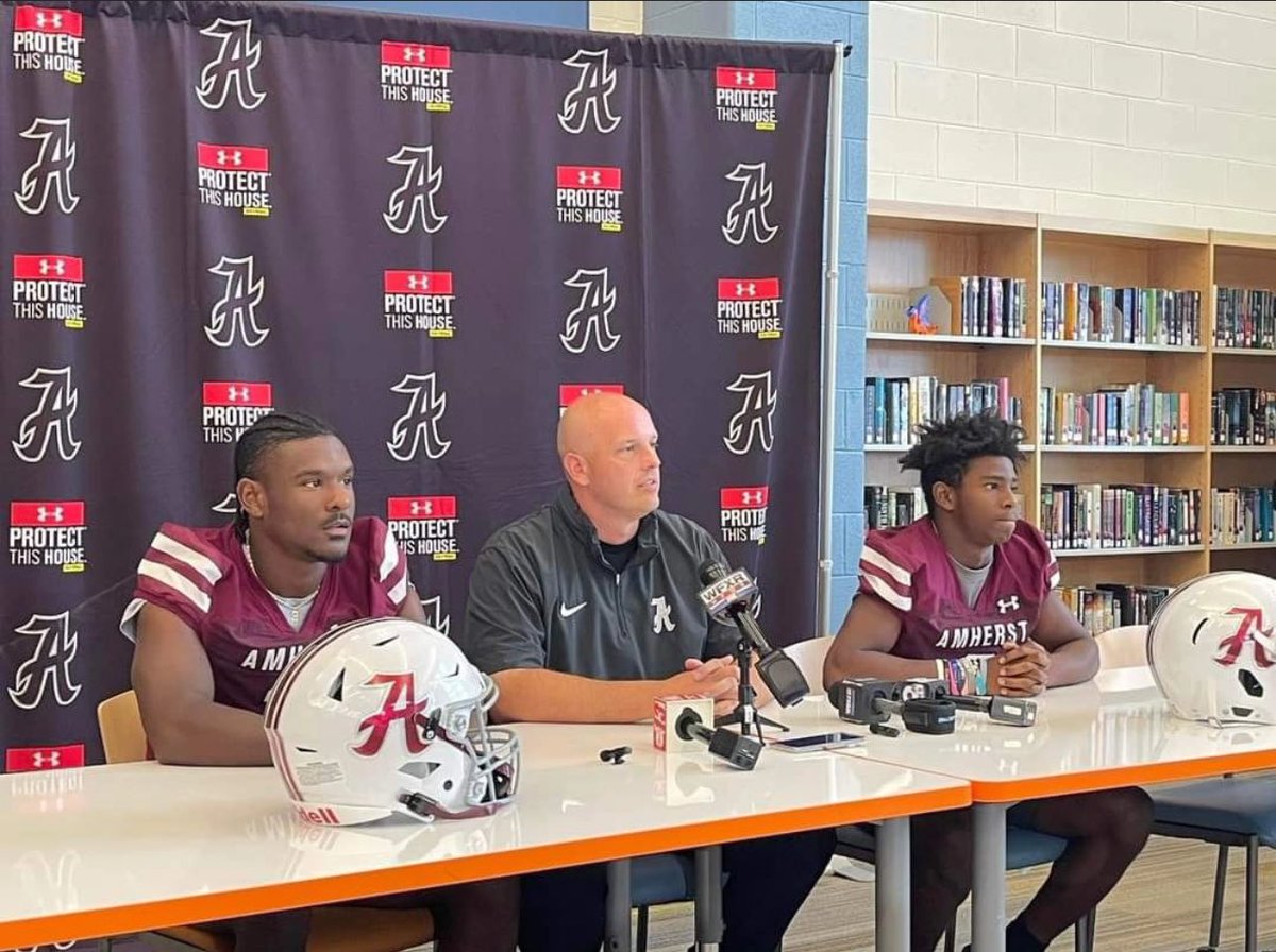 TresLiggon's tweet photo. Media Day for the upcoming 2024 Season !  @CoachMoore_FB @AmherstCountyPS 

#KeepTheFaithandFocus https://t.co/KEH3FACg4C