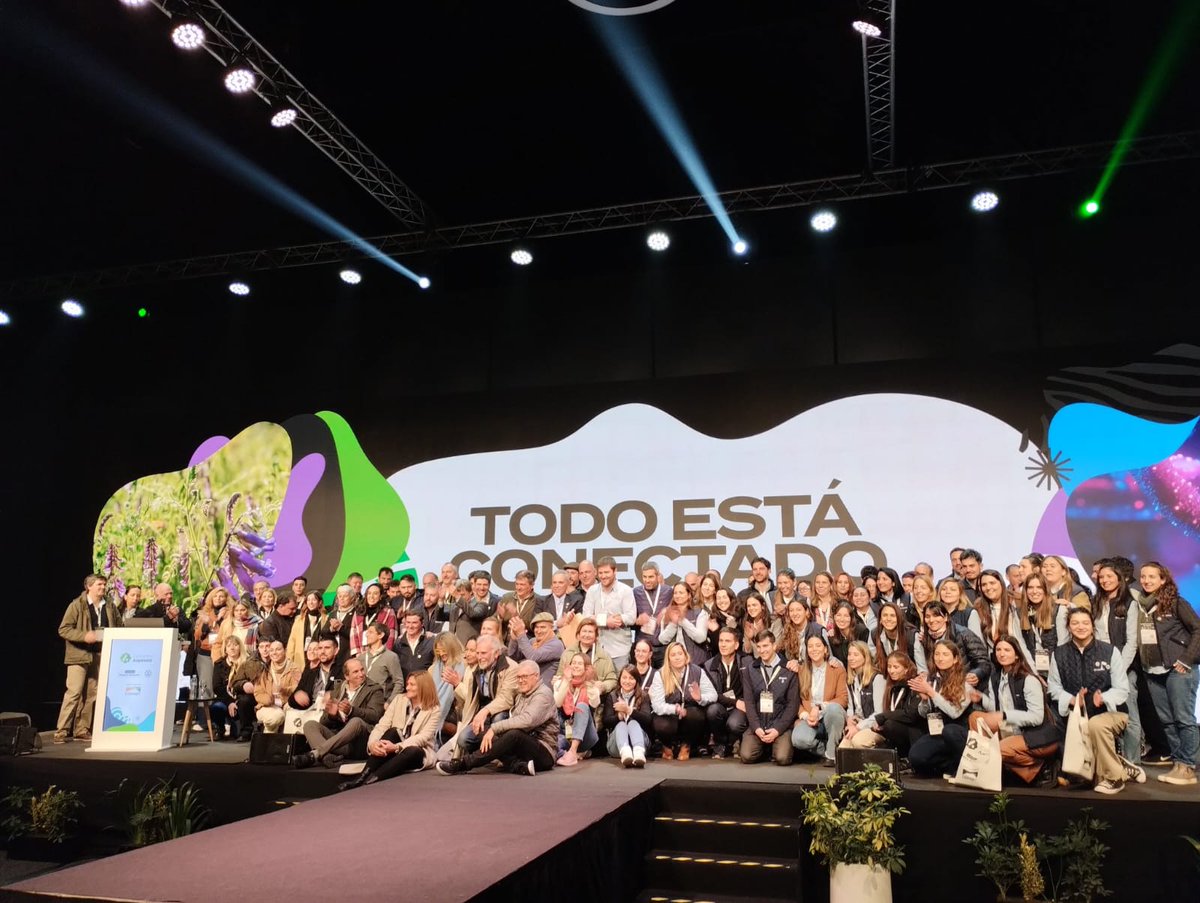 Santos Zuberbuhler tweet media