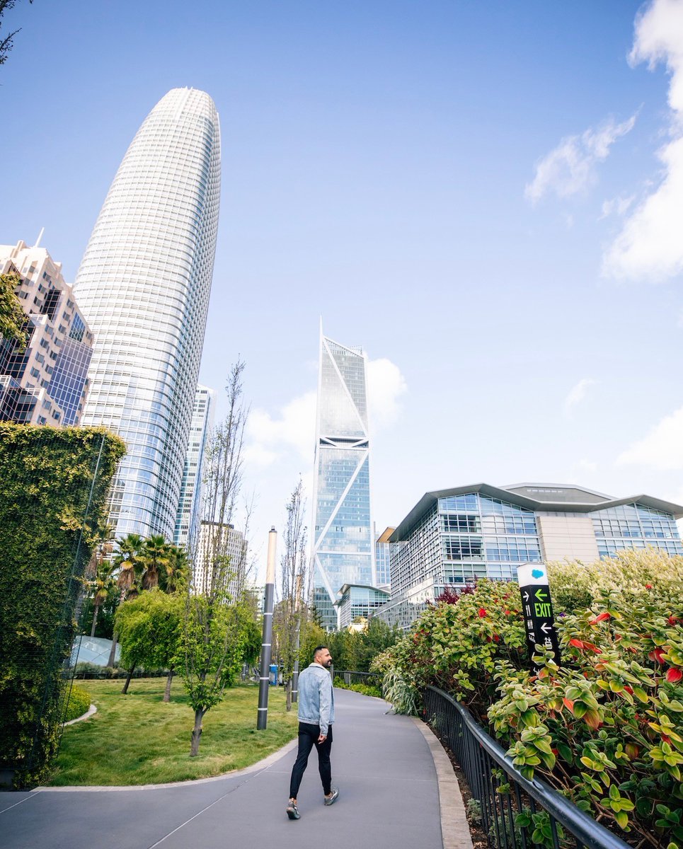 Only in SF @ 🌁 tweet media