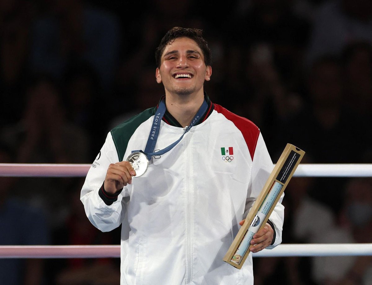 Marco Verde ha hecho historia en el ring olímpico al conseguir la medalla de plata en los <a href="/juegosolimpicos/">Los Juegos Olímpicos</a> de #Paris2024. ¡Muchas felicidades, Sinaloa se enorgullece contigo Marco!