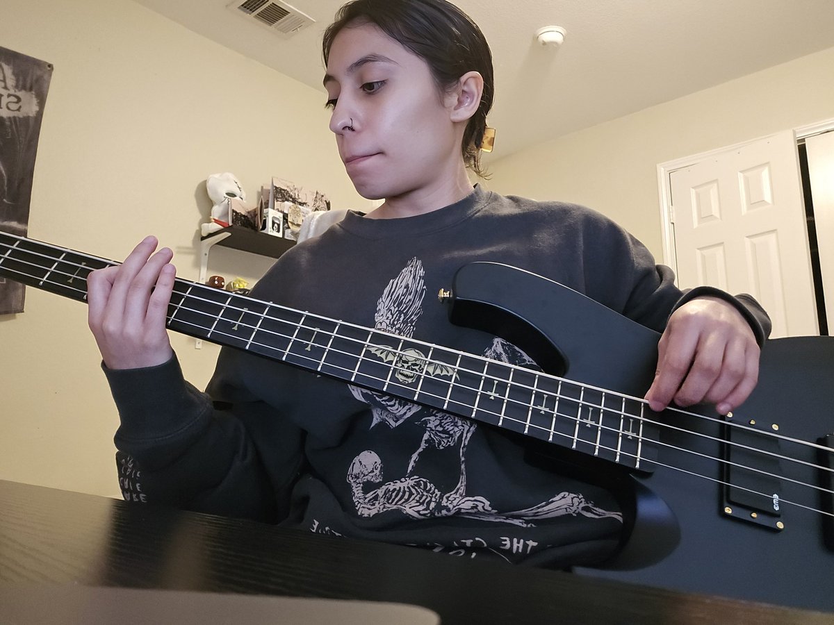 Bass as big as me 🤏 <a href="/drinkswjohnny/">Drinks With Johnny</a>