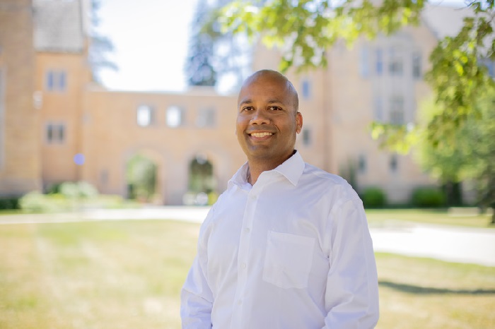 Grad Software UST (@gps_ust) on Twitter photo “Conversational #AI and #chatbots have made remarkable progress, evolving into sophisticated systems capable of engaging in natural, human-like dialogue..." said <a href="/UofStThomasMN/">University of St. Thomas</a> AI expert and professor Dr. Manjeet Rege. news.stthomas.edu/ai-can-imitate… “Conversational #AI and #chatbots have made remarkable progress, evolving into sophisticated systems capable of engaging in natural, human-like dialogue..." said <a href="/UofStThomasMN/">University of St. Thomas</a> AI expert and professor Dr. Manjeet Rege. news.stthomas.edu/ai-can-imitate…