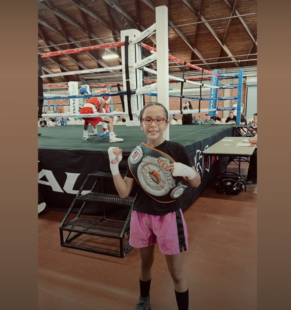 dlftx's tweet photo. DLF’s Ring of Hope boxing is training future Olympians and leaders. Many of the students have participated in the Olympic trials, and in July, they participated in the Rival Amateur Boxing Championship in Oklahoma City to receive prizes and recognition. https://t.co/KaBskaTIlS https://t.co/dk36LzZnRt