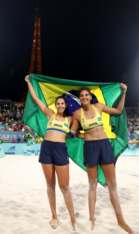 GUkh3-zW8AEz-ZP?format=png&name=900x900