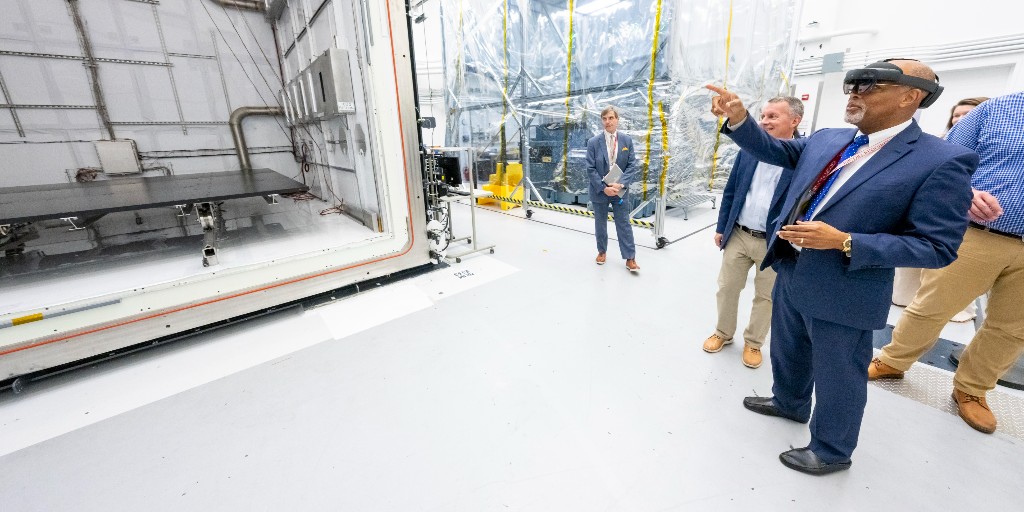 JHUAPL's tweet photo. Johns Hopkins APL was honored to host @RepGlennIvey this week. Congressman Ivey engaged with APL space experts on the #IMAPMission and #DragonflyMission teams, explored critical contributions made by APL researchers, &amp; learned how the impact of the Lab’s work benefits the nation. https://t.co/vWnzUllFJZ