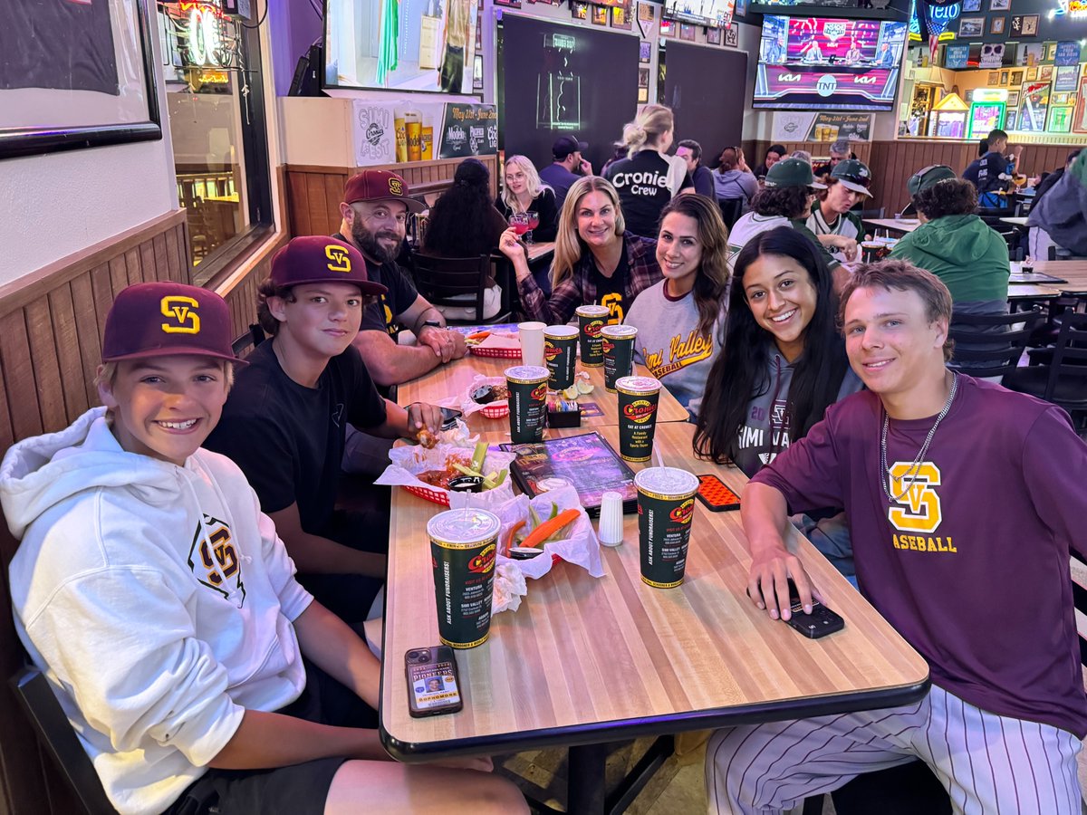 Cronies Sports Grill tweet media