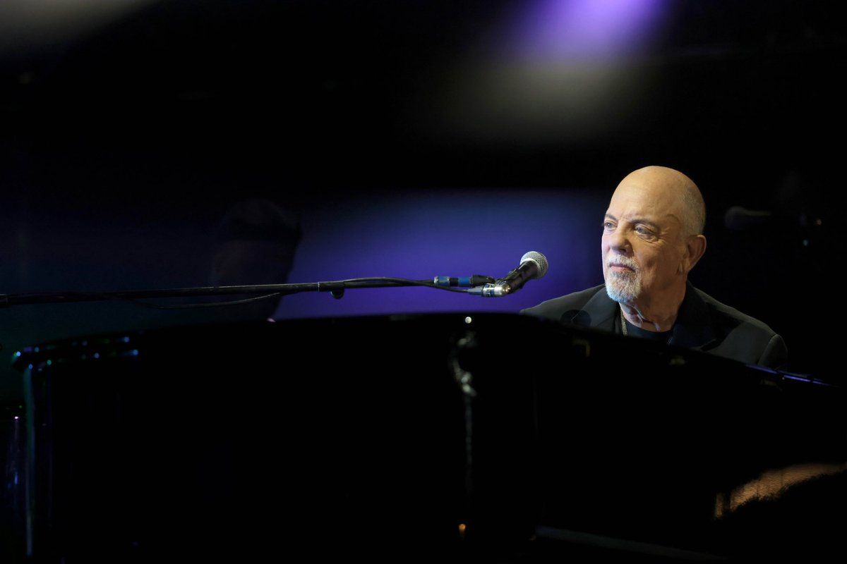 Billy Joel performing at the Principality Stadium  #Cardiff 🏴󠁧󠁢󠁷󠁬󠁳󠁿